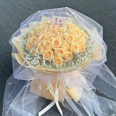 金华52朵香槟玫瑰满天星，你就是我的全部